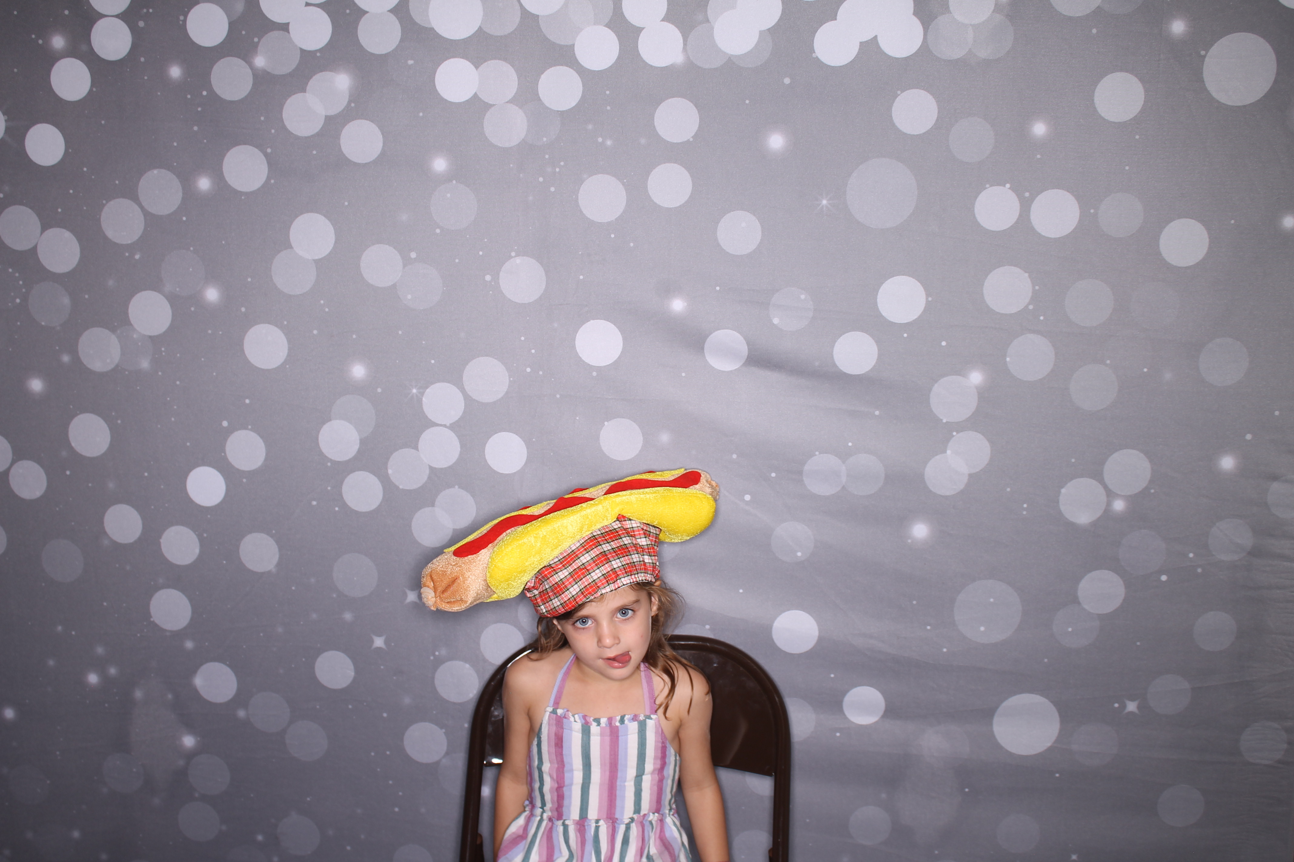 Brian and Brandi’s wedding | View more photos from the event at gallery.photoboothcincy.com/u/PhotoBoothCincy/Brian-and-Brandi’s-wedding